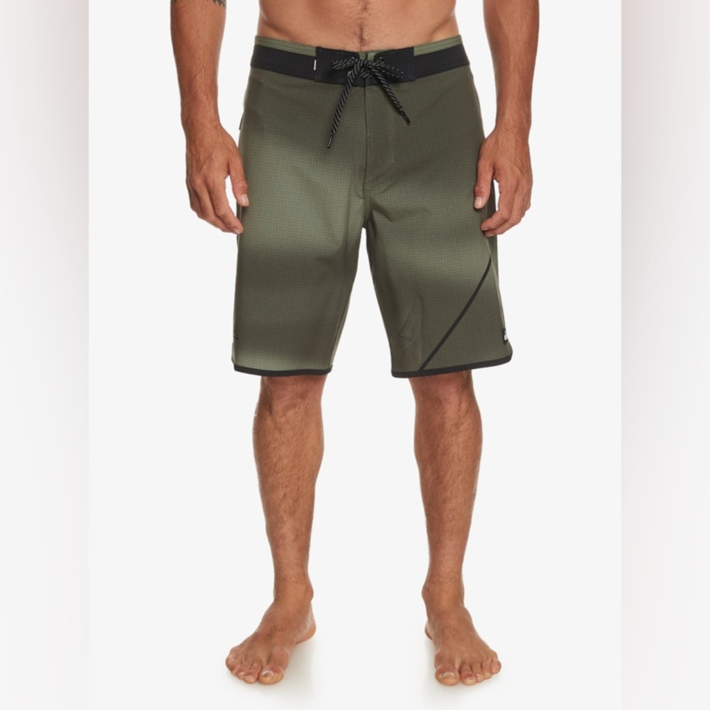 Quicksilver Surfsilk New Wave 20" - Board Shorts for Men 36
